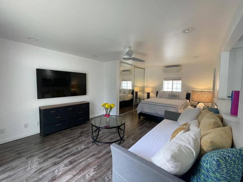 Charming Bright Traditional Home In Sherman Oaks Los Angeles Esterno foto