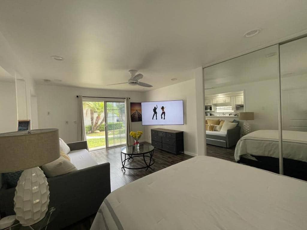 Charming Bright Traditional Home In Sherman Oaks Los Angeles Esterno foto